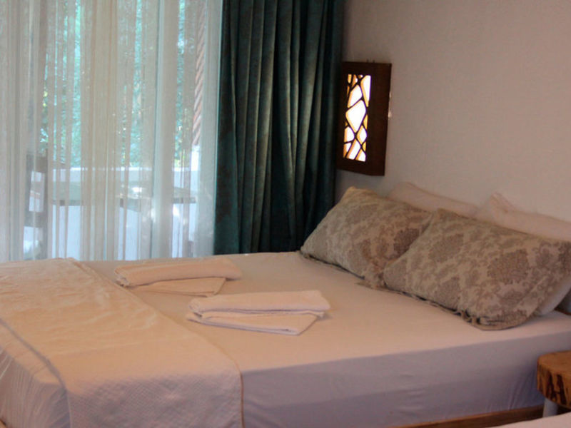Ceneviz Hotel