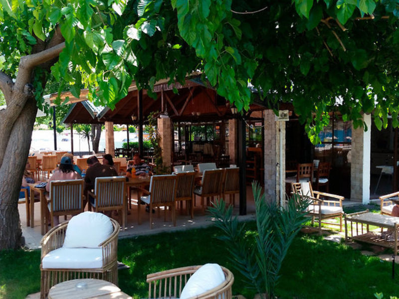 Ceneviz Hotel