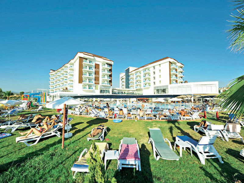 Cenger Beach Resort & Spa