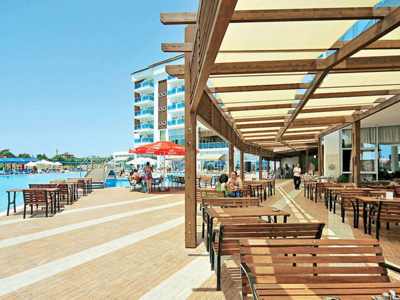 Cenger Beach Resort & Spa