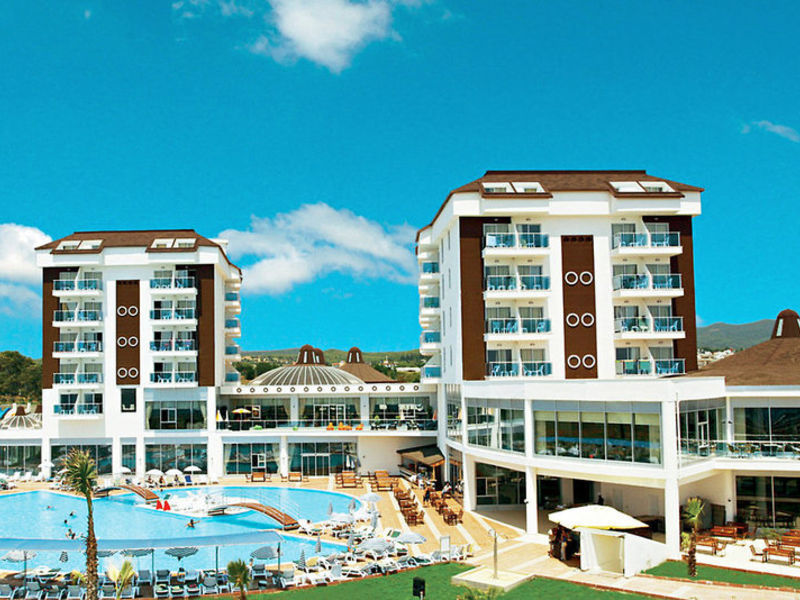 Cenger Beach Resort & Spa