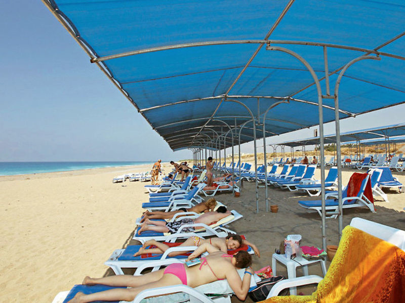 Cenger Beach Resort & Spa