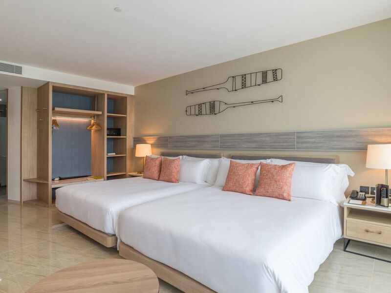 Centara Ao Nang Beach Resort & Spa