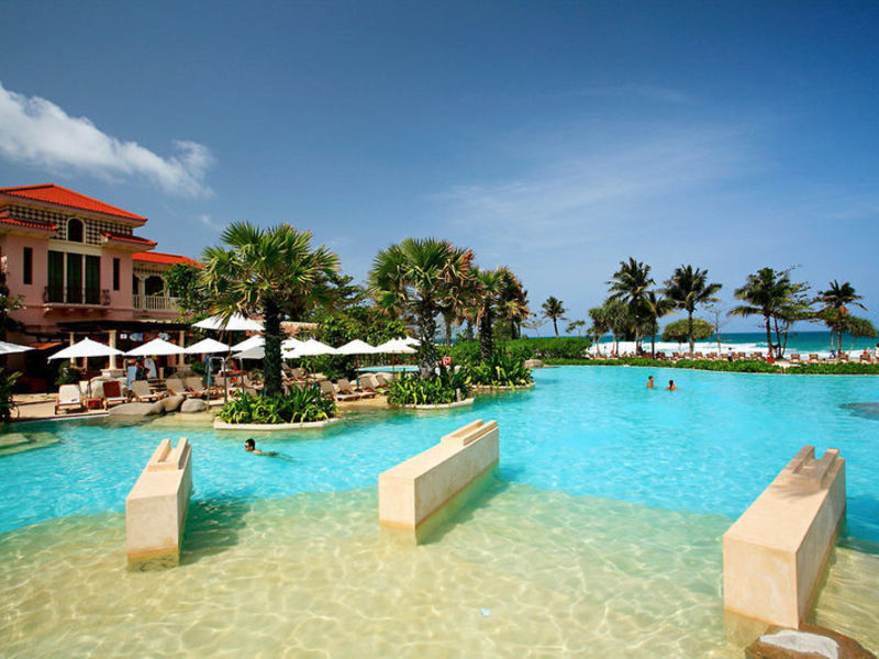 Centara Grand Beach Resort