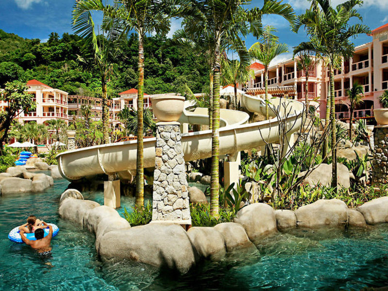 Centara Grand Beach Resort