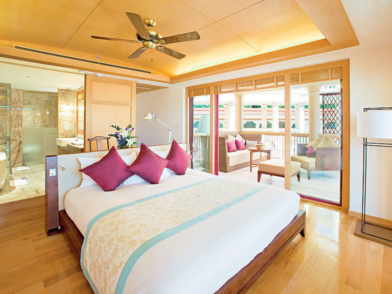 Centara Grand Beach Resort