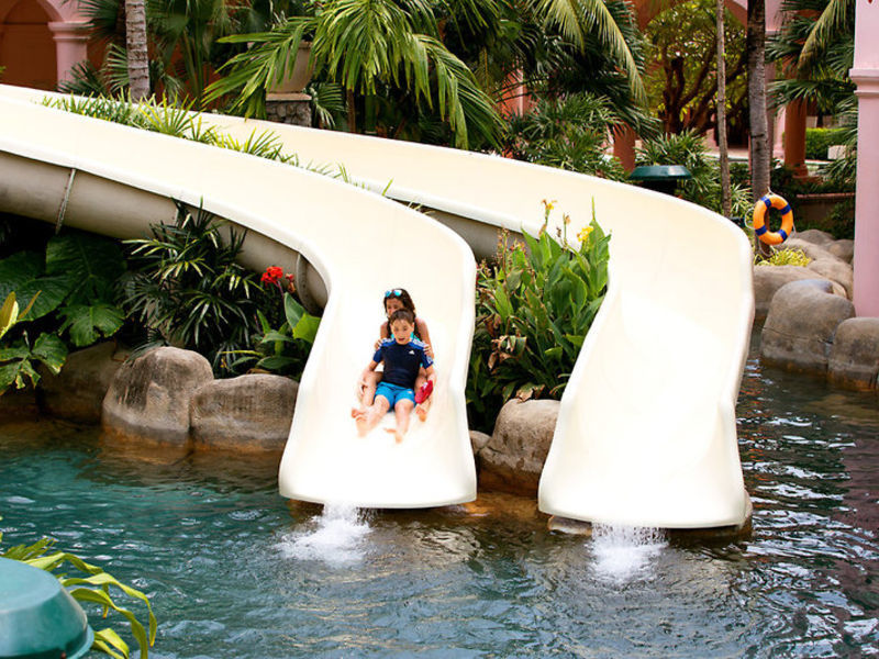 Centara Grand Beach Resort