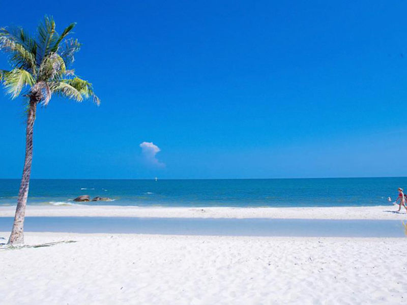 Centara Grand Beach Resort & V