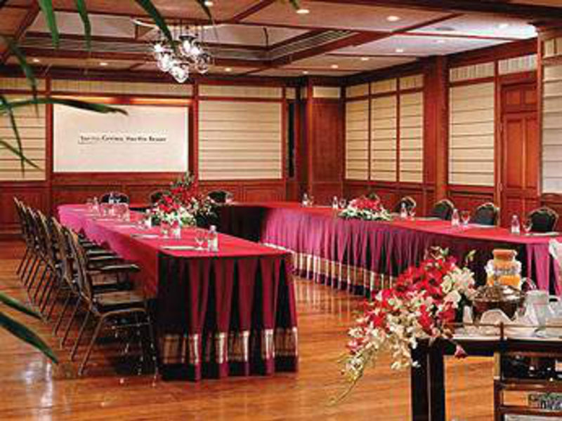 Centara Grand Beach Resort & V