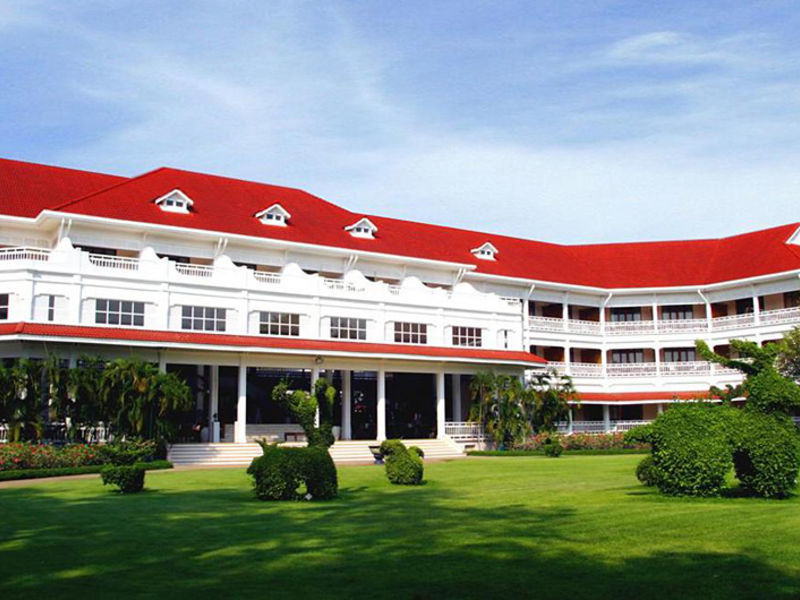 Centara Grand Beach Resort & V