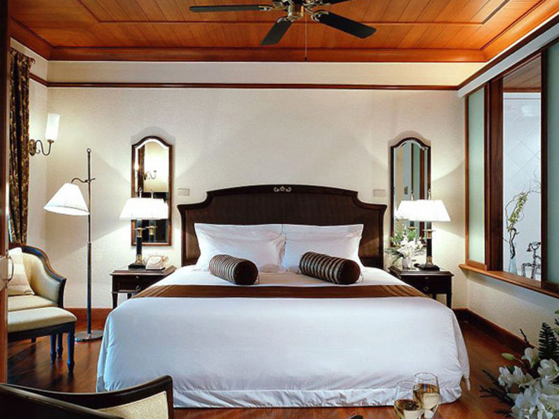 Centara Grand Beach Resort & V