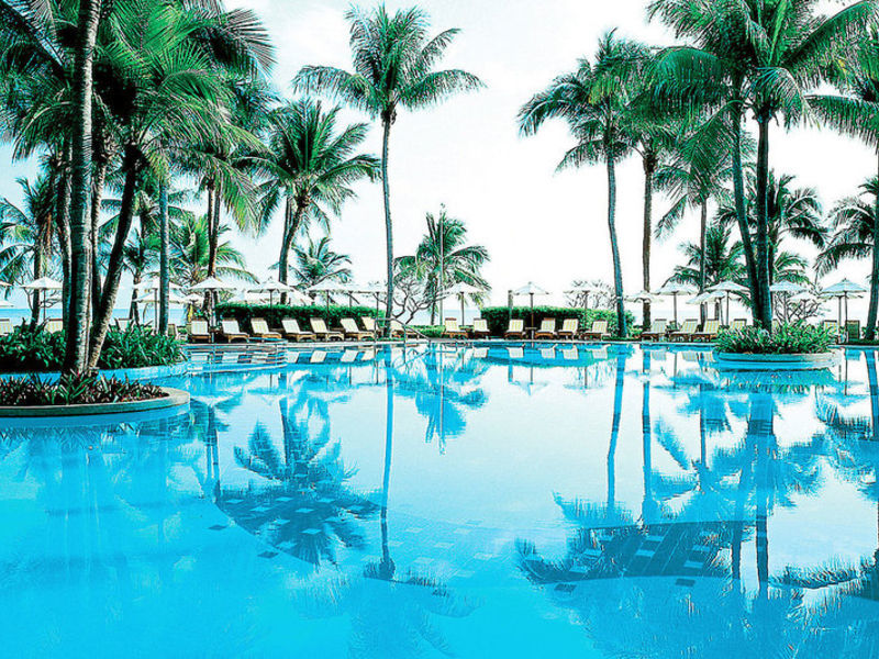 Centara Grand Beach Resort & V