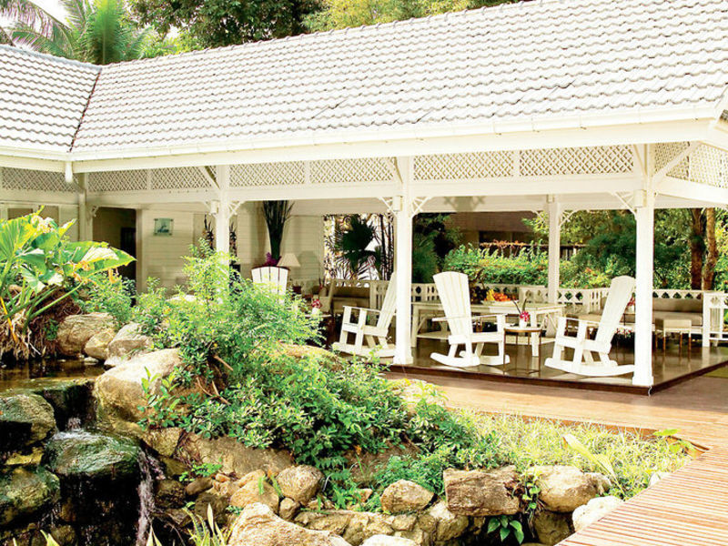 Centara Grand Beach Resort & V