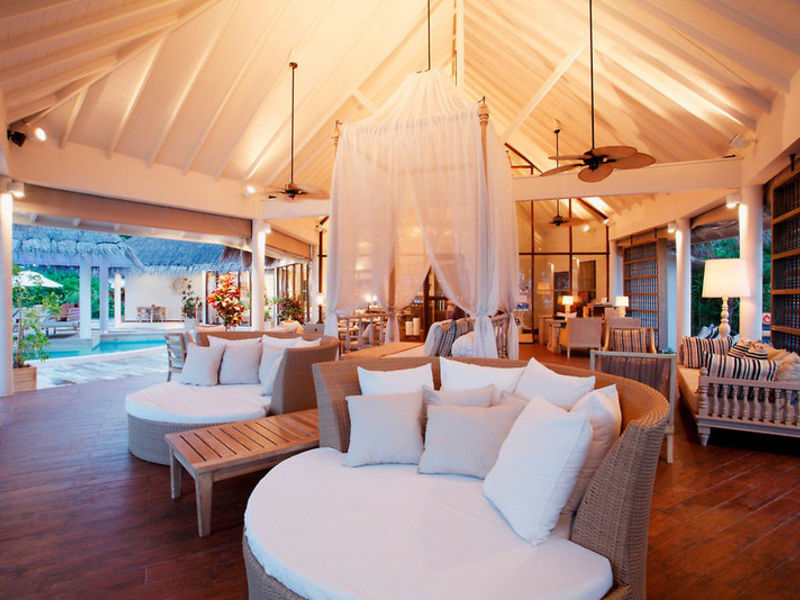 Centara Grand Island Res.