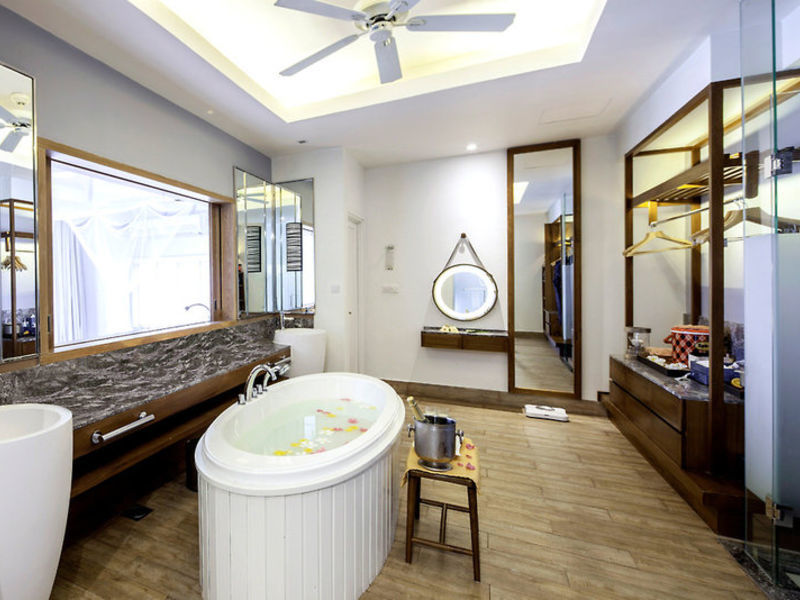 Centara Grand Island Res.