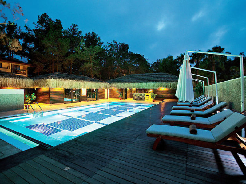 Champion Holiday Village