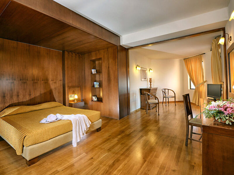 CHC Athina Palace Resort