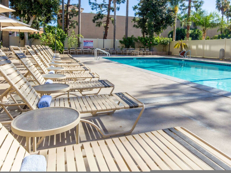 Clarion Hotel Anaheim Resort