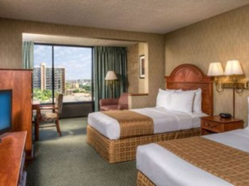 Clarion Hotel Anaheim Resort
