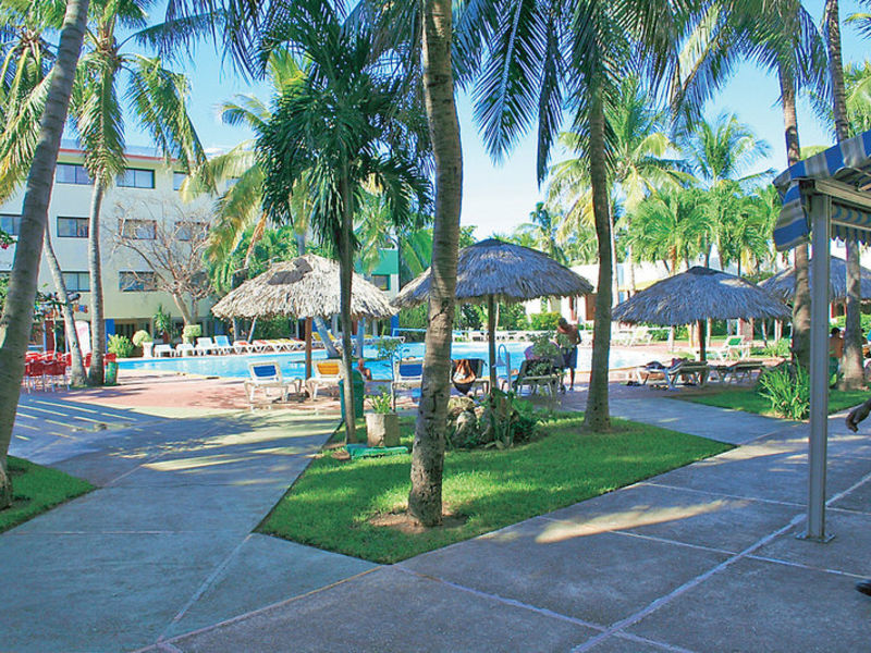 Club Amigo Tropical