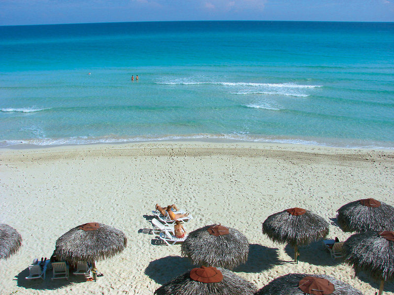 Club Amigo Tropical
