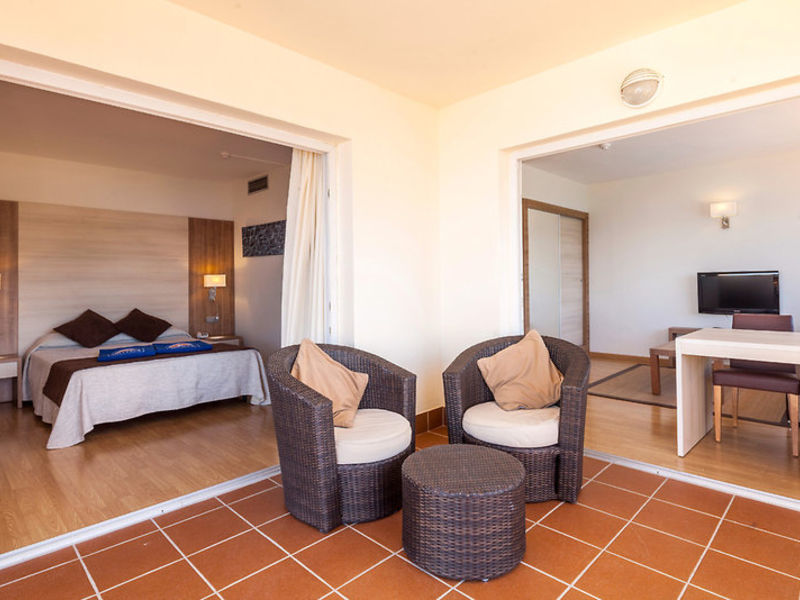 Club Cala Blanca, A1