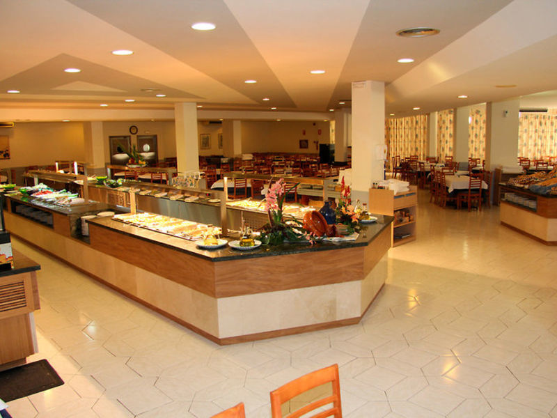 Club Cala Romani