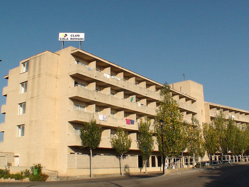 Club Cala Romani Hotel