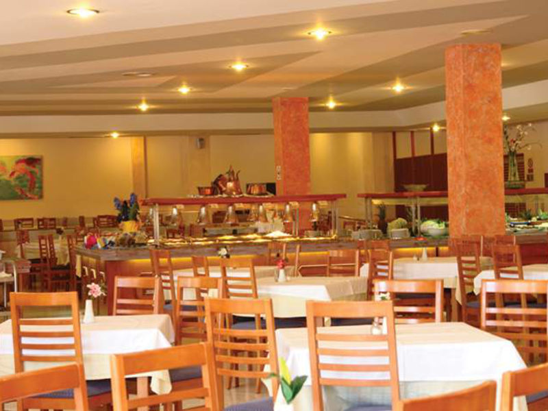 Club Cala Romani Hotel