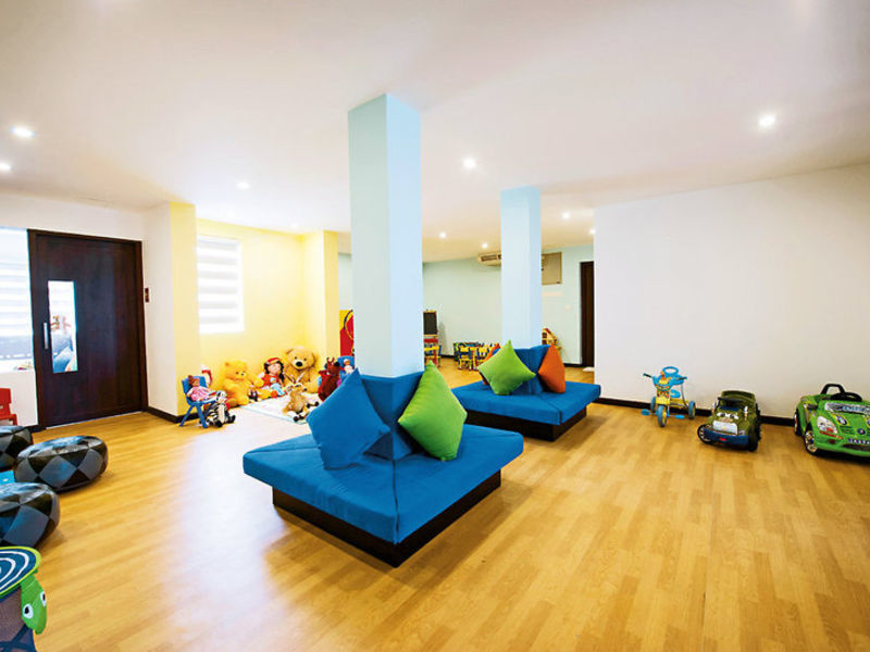 Club Hotel Dolphin