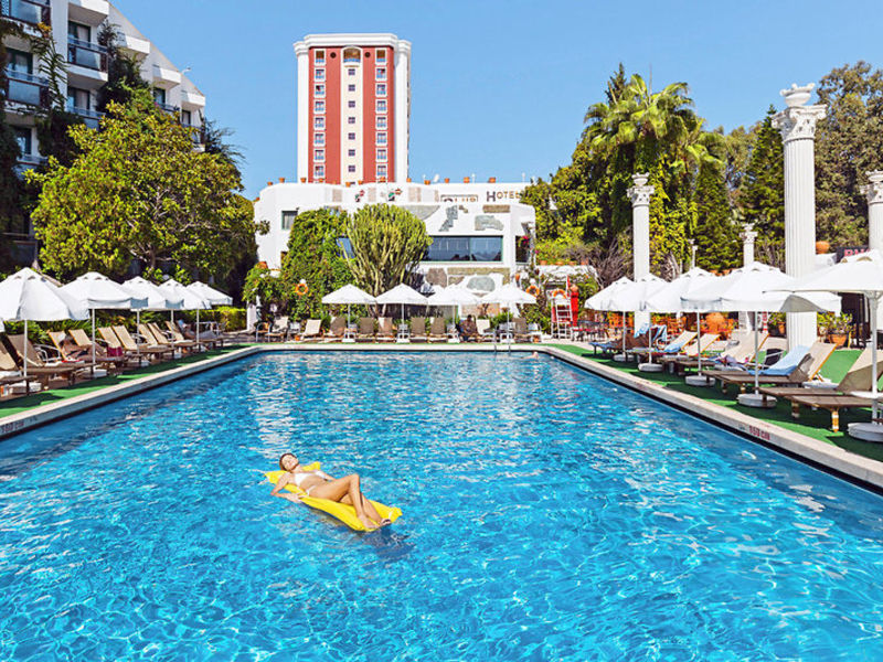 Club Hotel Sera