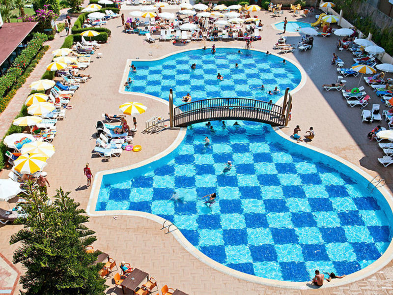 Club Hotel Titan Garden