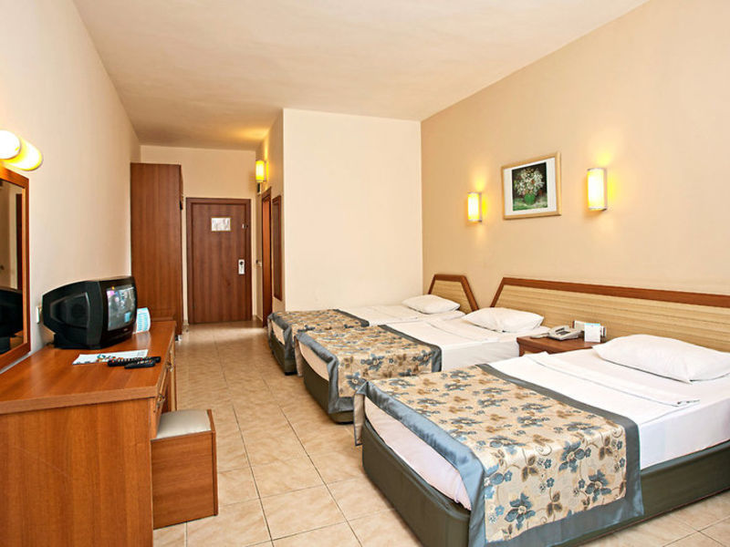 Club Hotel Titan Garden