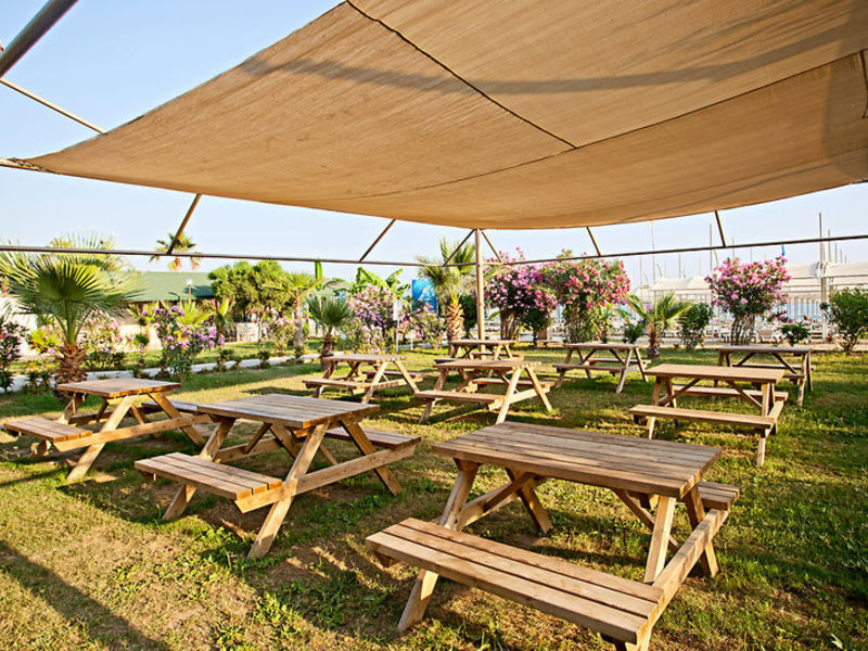 Club Hotel Titan Garden