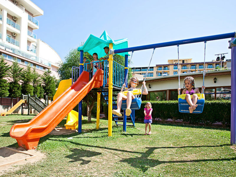 Club Hotel Titan Garden