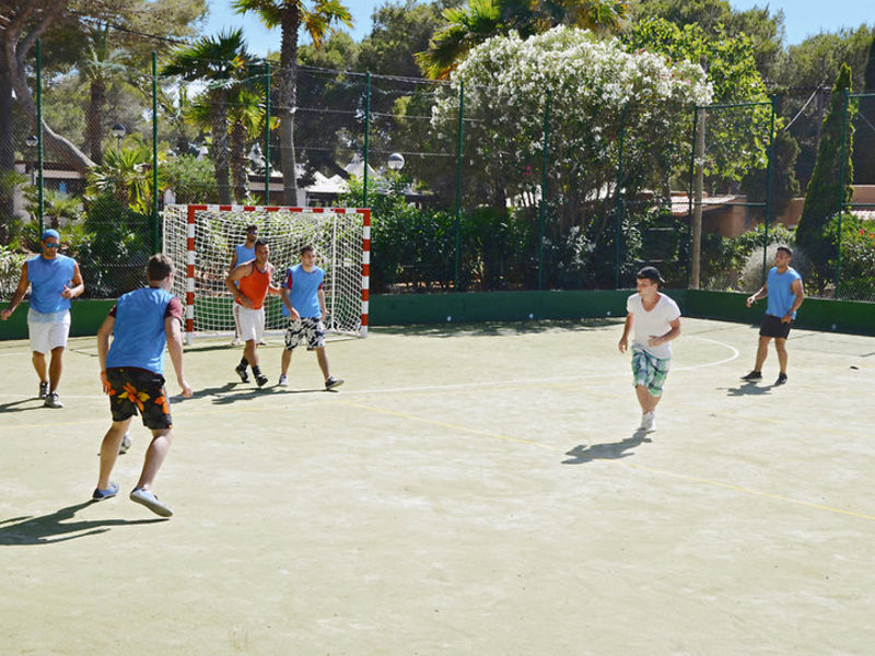 Club Punta Arabi, BU
