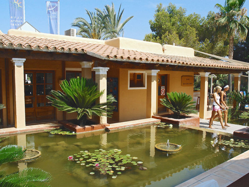 Club Punta Arabi, BU