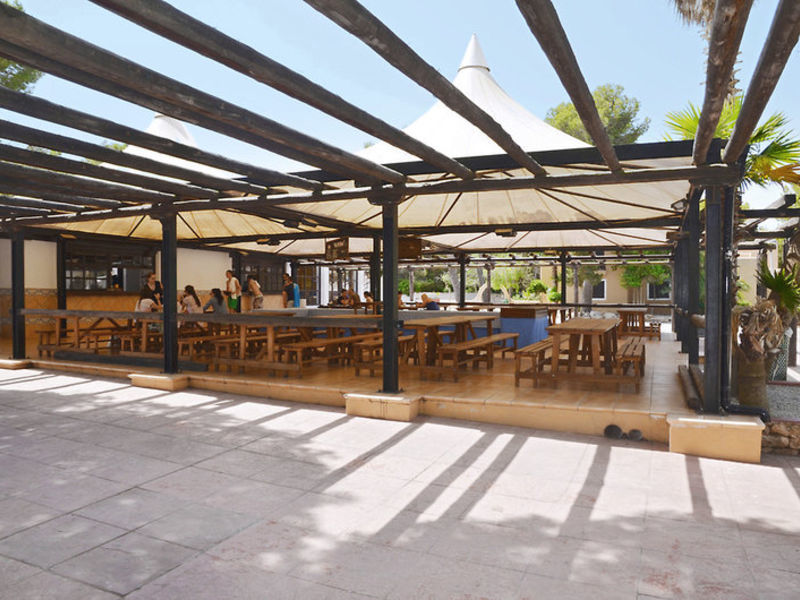 Club Punta Arabi, BU