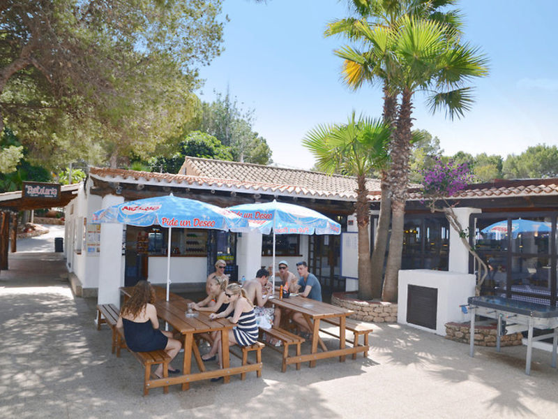 Club Punta Arabi, BU