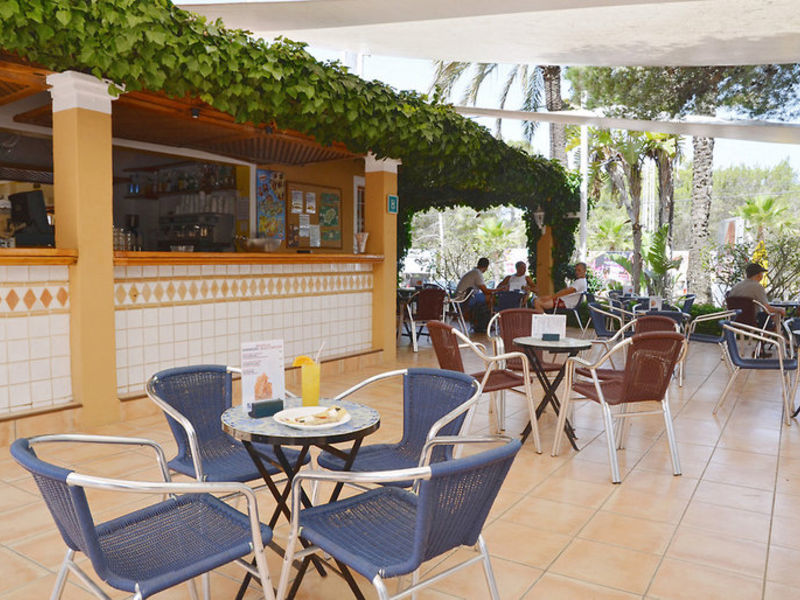Club Punta Arabi, BU