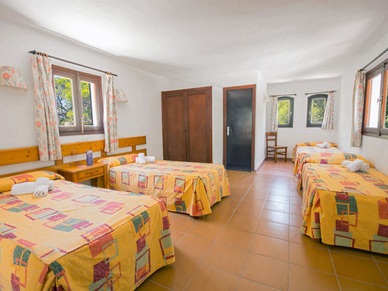 Club Punta Arabi, BU