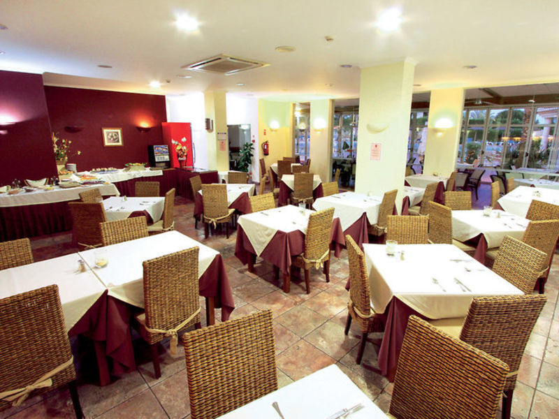 Clube Porto Mos App. A1
