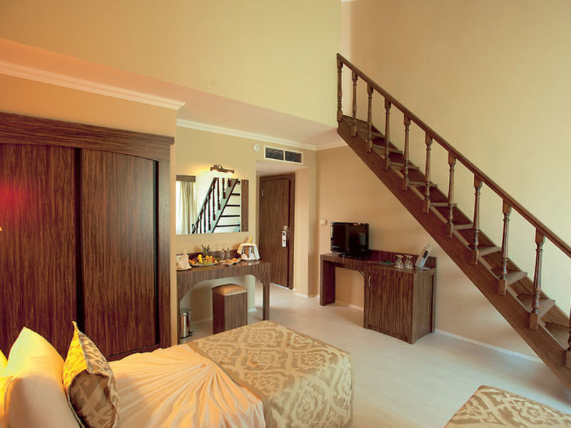 Clubhotel Turan Prince World