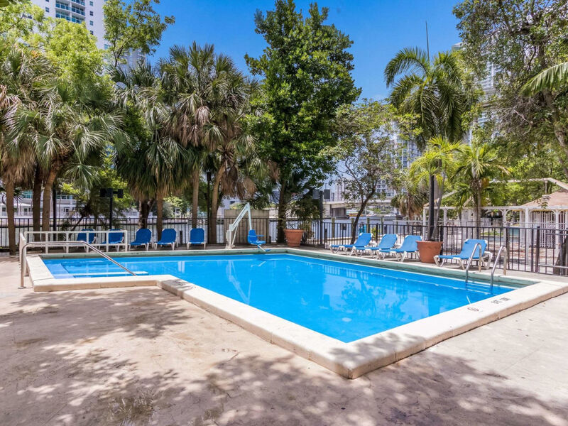 Comfort Inn &Amp; Suites Downtown Brickell