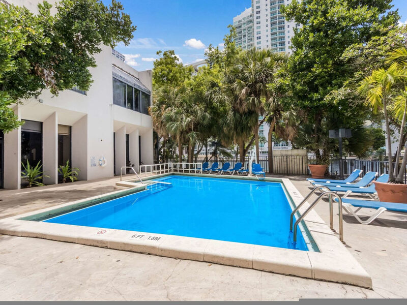 Comfort Inn &Amp; Suites Downtown Brickell