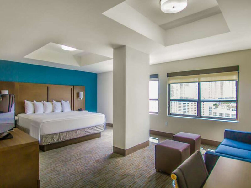 Comfort Inn &Amp; Suites Downtown Brickell