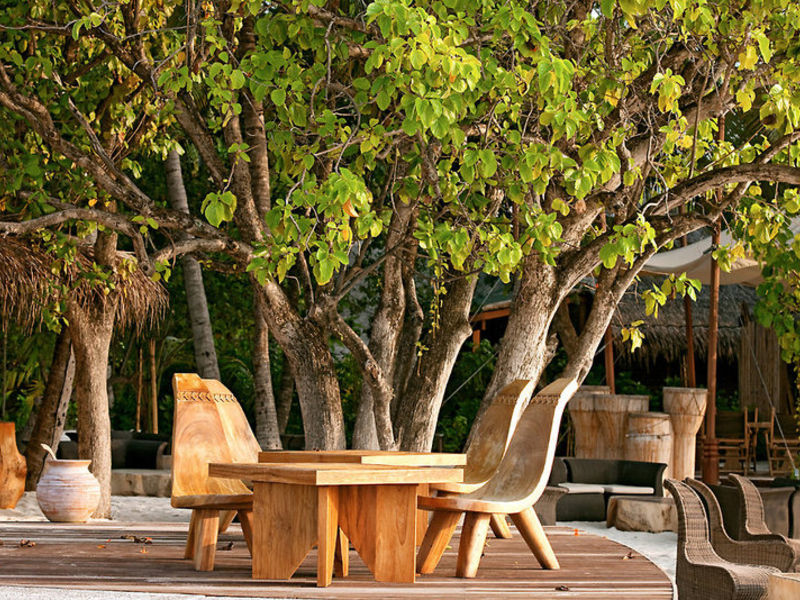 Constance Moofushi Resort