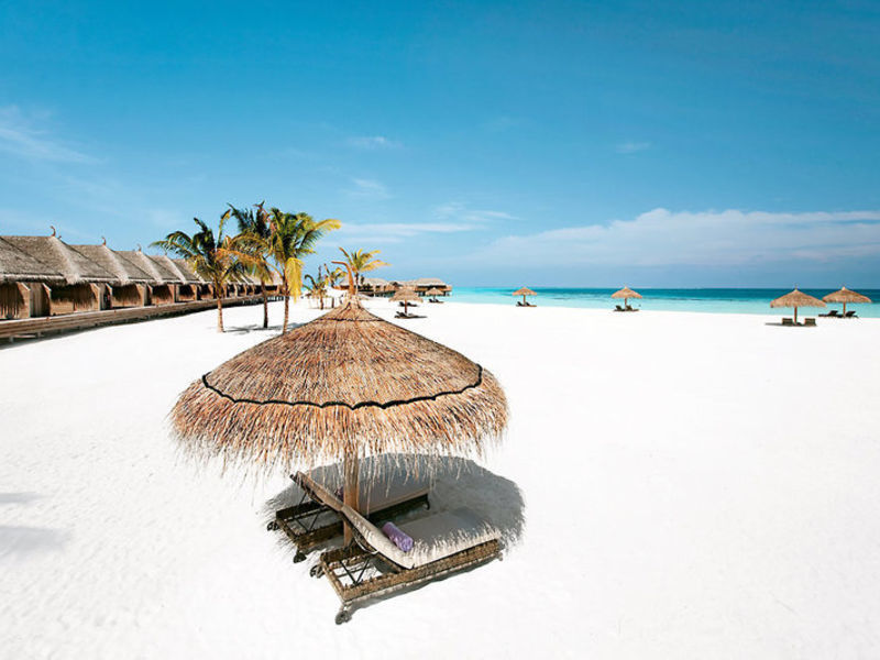 Constance Moofushi Resort