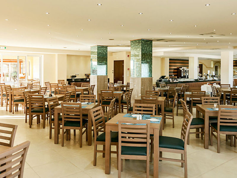 COOEE Lavris Hotel