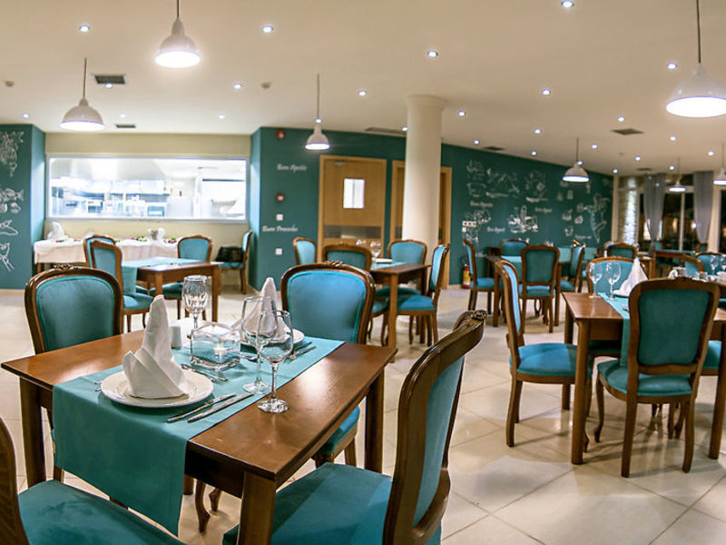 COOEE Lavris Hotel